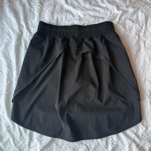 Lululemon Black Hotty Hot Skort Skirt Waist Band Mesh Detail - Picture 7 of 9